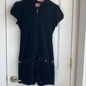 Juicy Couture short sleeve hooded terry cloth zip up romper w/drawstring waist